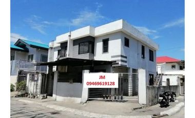 2 House ( Duplex ) for sale in COUNTRYSIDE VILLAGE Sun Valley Paranaque : Ok for FINANCING