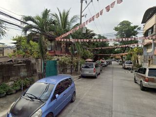 FOR SALE - With old house in La Loma, Quezon City