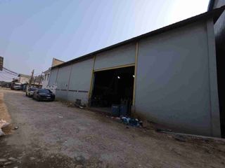 GUDANG LUAS 966M²