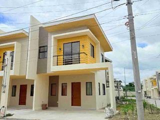 Breeza Coves Phase 2 – pre-selling house & lot!
located in Timpolok Road, Bgry. Babag 1, Lapu-Lapu City.