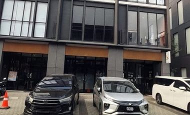 Ruko 3 Lantai premium Hampton Avenue di lokasi strategis perbatasan antara BSD & GS Hampton Avenue Gading Serpong