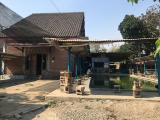 BU- DI JUAL BORONGAN Usaha Pemancingan Aktif Dan Rumah 2 Lantai tinggal Finishing