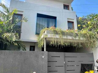 3 Bedrooms Furnished Villa For Sale Freehold/ Leasehold near Sanur