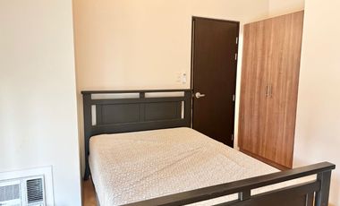 ParkWest BGC 2 bedroom with balcony FOR RENT & SALE