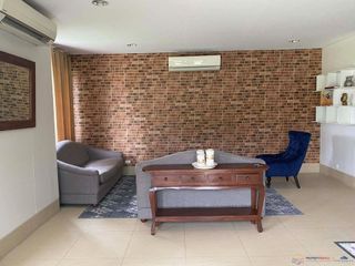 Townhouse for Sale ni Anvaya Cove Bataan