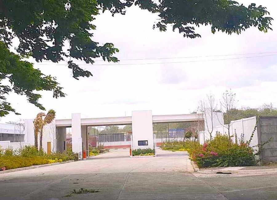 Southern Plains, Canlubang, Calamba, Laguna image 2