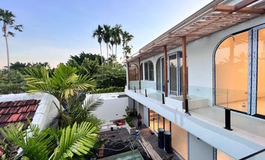 For Leasehold - Villa in the heart of Berawa, Canggu