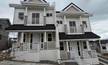 4-Bedroom House and Lot for sale Duplex unit in Tubod Minglanilla Cebu