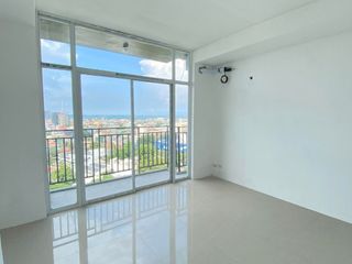RFO Studio condo with balcony for sale in Jones Avenue Cebu City