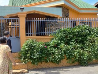 House and Lot in within the center of Bambang