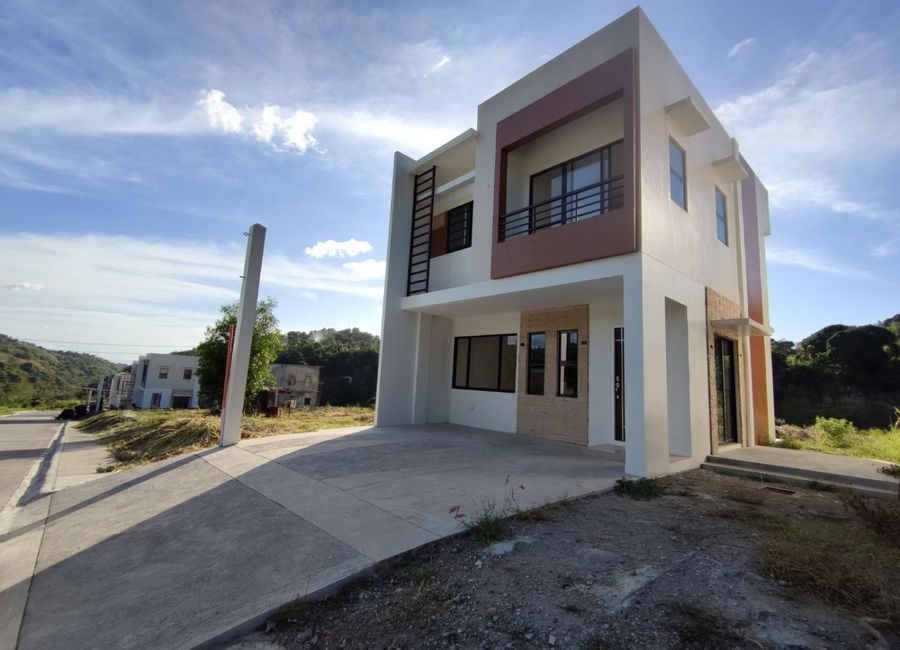 Mission Hills Boulevard, San Roque, Antipolo, Rizal