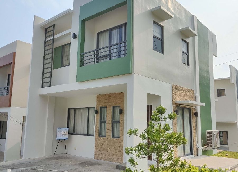 Mission Hills Boulevard, San Roque, Antipolo, Rizal image 2