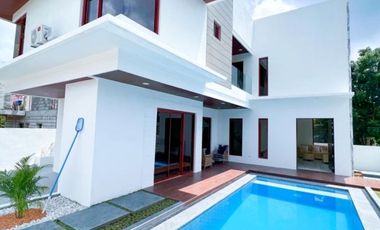 Brand New 4-Bedroom House in Royale Tagaytay Estates