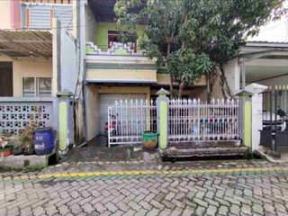 dijual rumah butuh renovasi di Ketintang surabaya