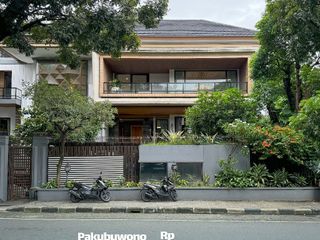 Rumah Mewah Strategis Area Pakubuwono Kebayoran Baru Jakarta Selatan
