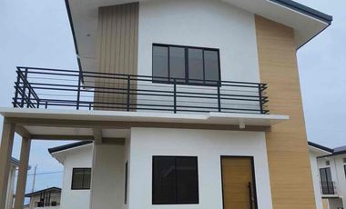 4-Bedroom House and Lot for Sale Single Detached w/Balcony Flood FREE  in Tierra Alta Pitalo San Fernando Cebu
