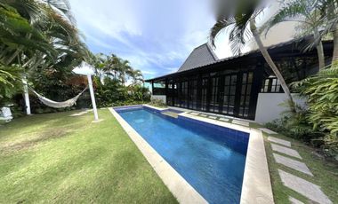 Leasehold - Seaside Serenity Discover Exquisite Living in Our Joglo Villa Canggu