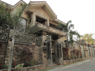 FOR SALE FIRST CLASS PRIVATE ESTATE AND/OR POSSIBLE 5-STAR RESORT / BED & BREAKFAST