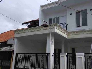 dijual rumah baru Gress Rungkut menanggal Surabaya