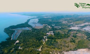 HIGHWAY FRONTAGE AND PRIVATE SHIPPING PORT