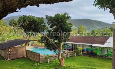 Tropical Paradise Retreat: A Perfect Opportunity with Recreational Amenities and Natural Canopy B