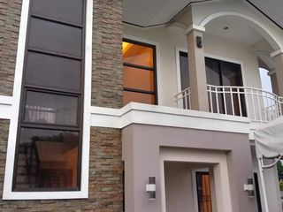HOUSE & LOT FOR SALE