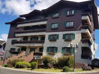 2 BR House Tagaytay Highlands Pinecrest Village For Sale