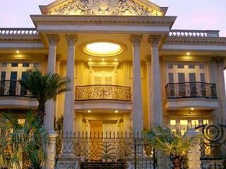 Bukit Gading Villa