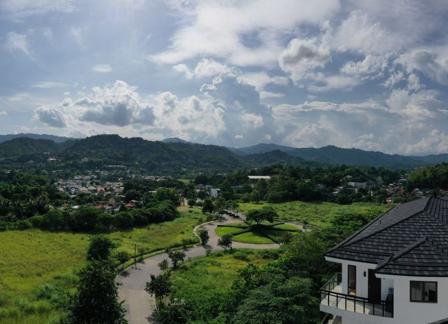 Priveya Hills