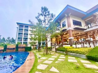 Pine Suites Tagaytay