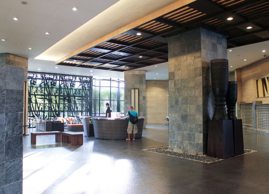The Columns At Legaspi Village