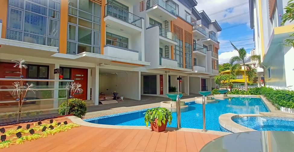 The Hoover Townhouse