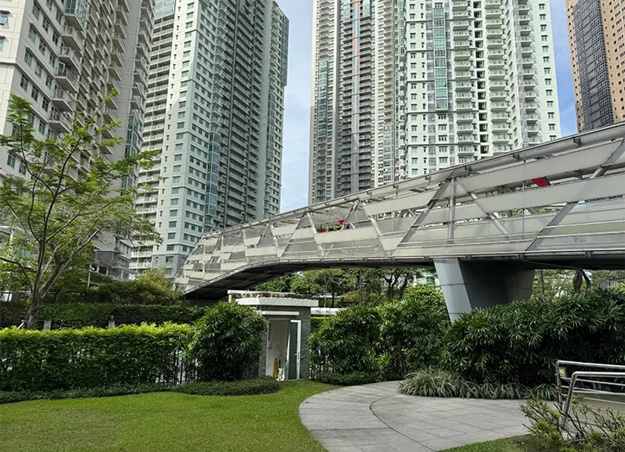 Two Serendra