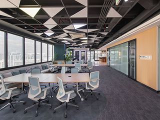 For Rent Co-working Seats in 25F,PICADILLY STAR, Taguig City