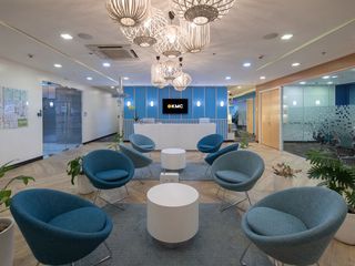 For Rent Co-working Seats in 20F,UPTOWN PLACE TOWER 2, Taguig City