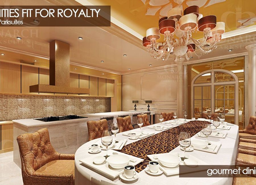 Monarch Parksuites
