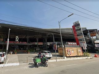 Robertson Plaza