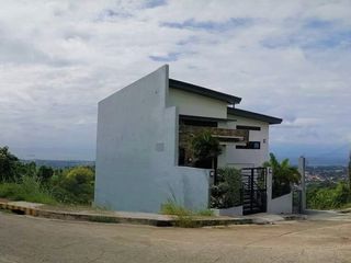 Titled Lot For Sale in Vista Grande