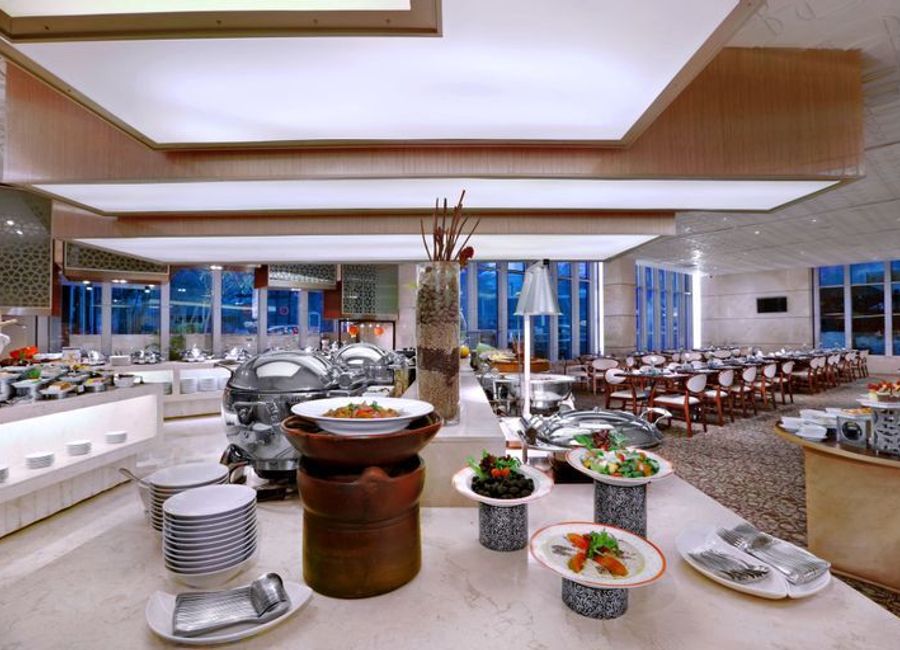 The Grove Suites
