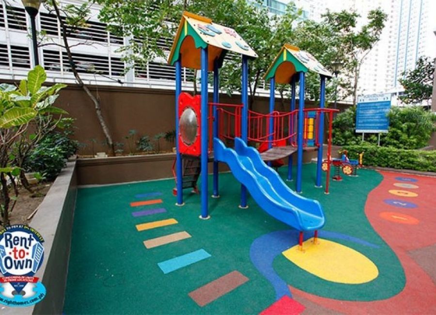 One Gateway Place