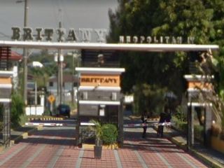 Neopolitan IV Brittany Subdivision