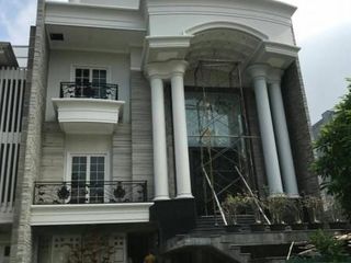 Lotus Palace PIK