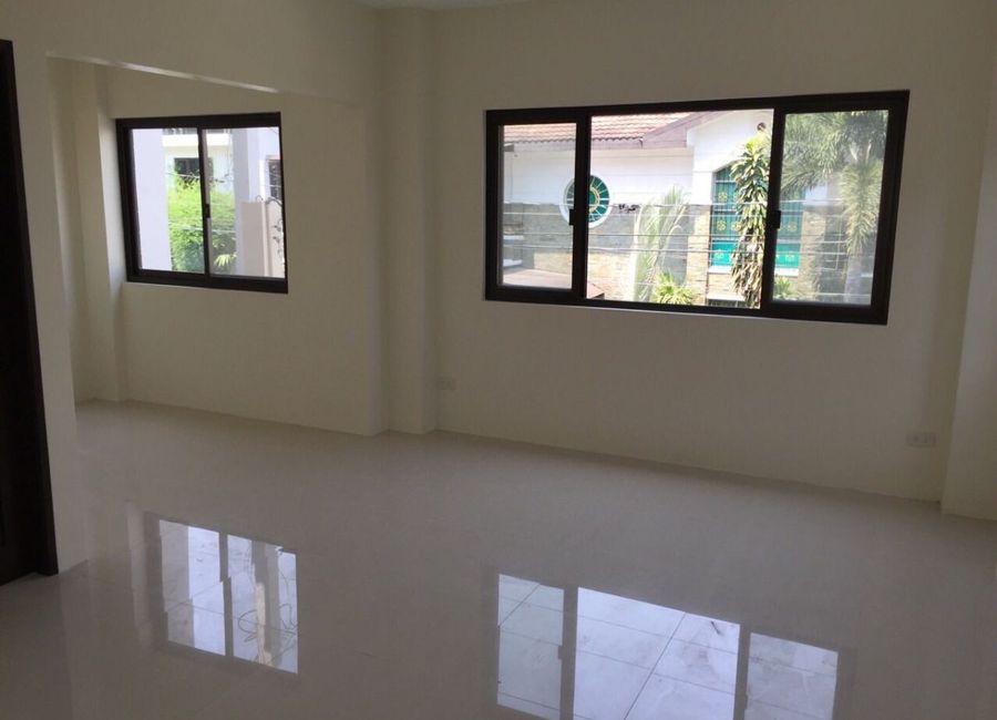 Mahogany Place - Taguig