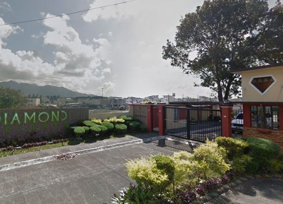Diamond Heights - Lipa