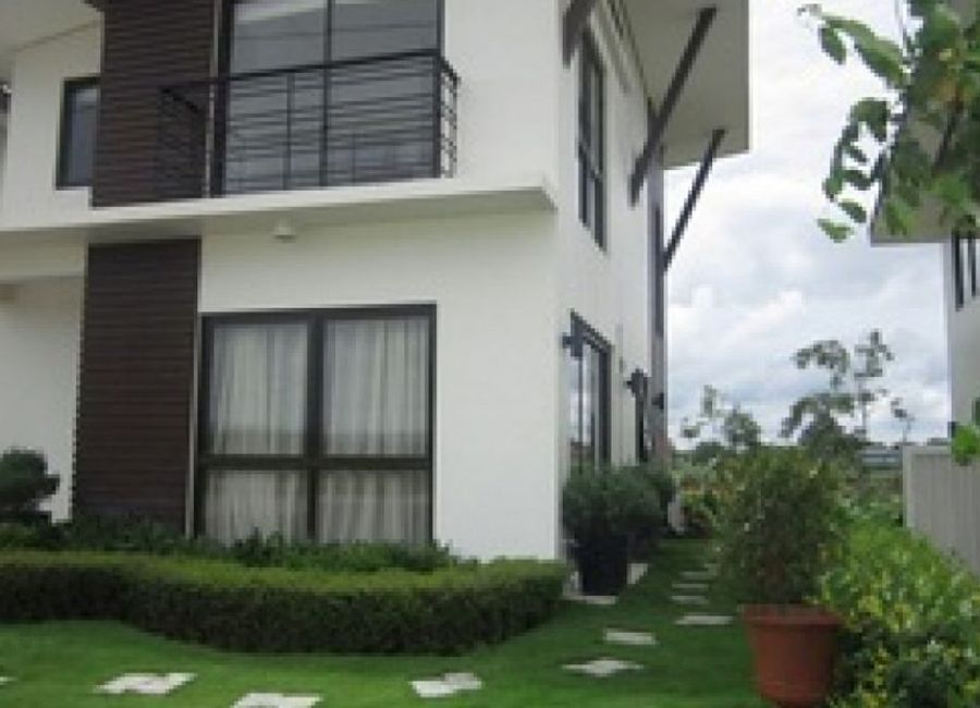 Dintano Street, Santo Domingo, Santa Rosa, Laguna image 2