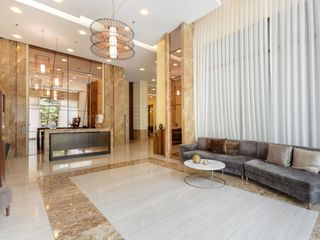 Azalea Place
