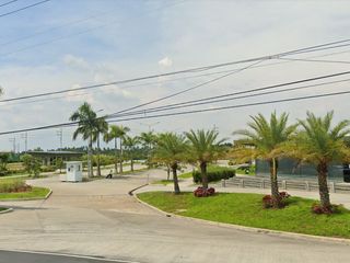 3 bedroom house inside high end subdivision near a Developing commercial area