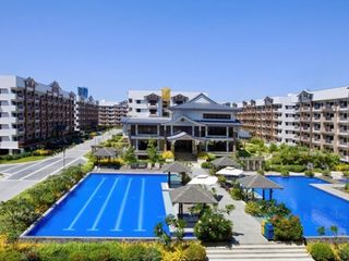 For Sale: Pre-Owned Fully-Furnished 2 Bedroom Condo Unit With Parking near Alabang