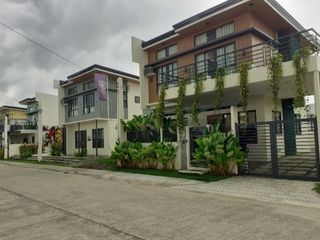 Intalio Estates