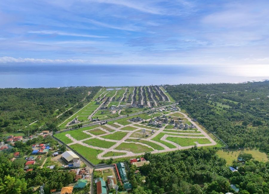 Seafront Residences - House and Lot